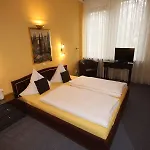 Hotel Romerhof 2*